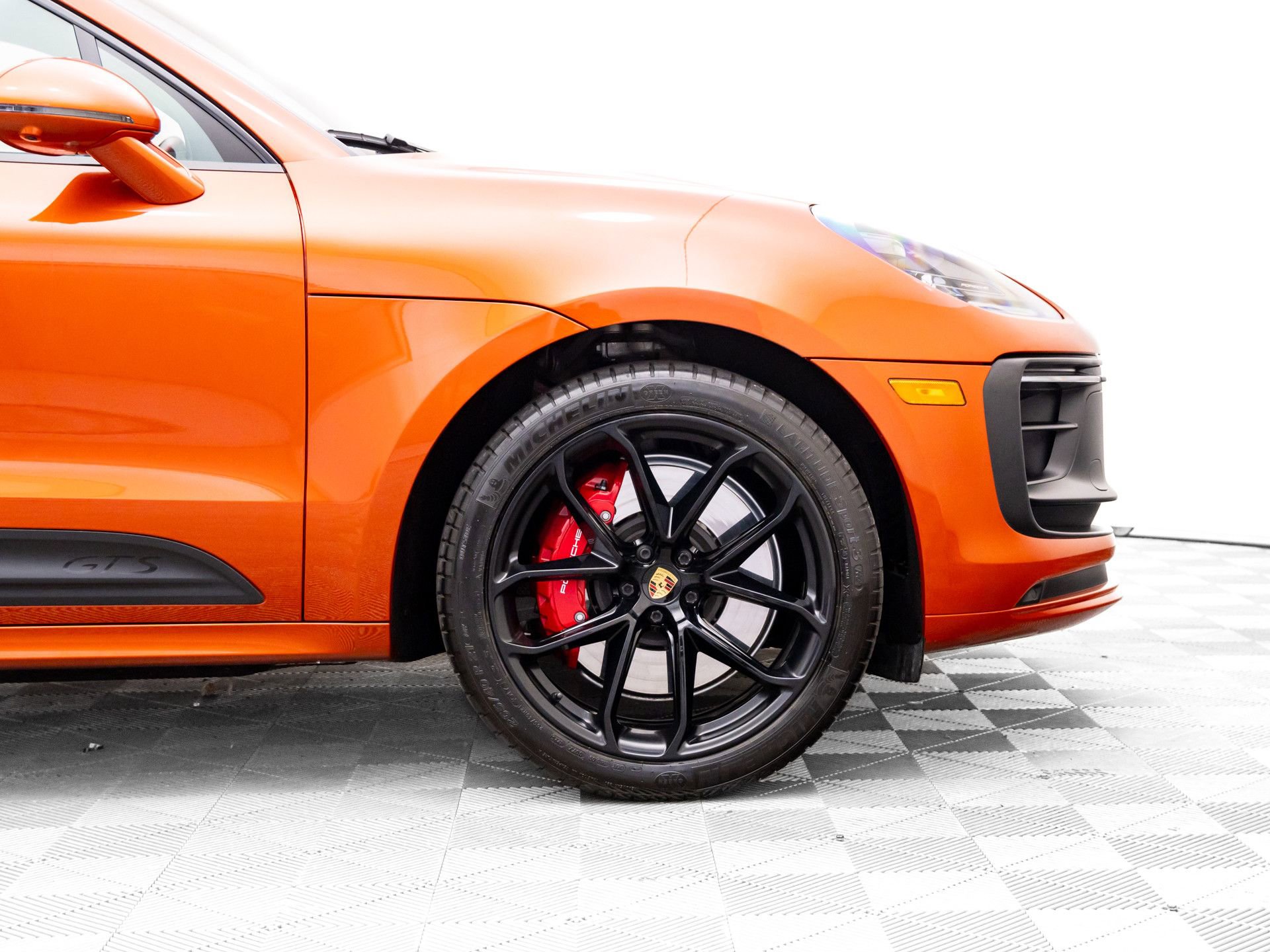 Certified 2022 Porsche Macan GTS AWD/4WD image 27