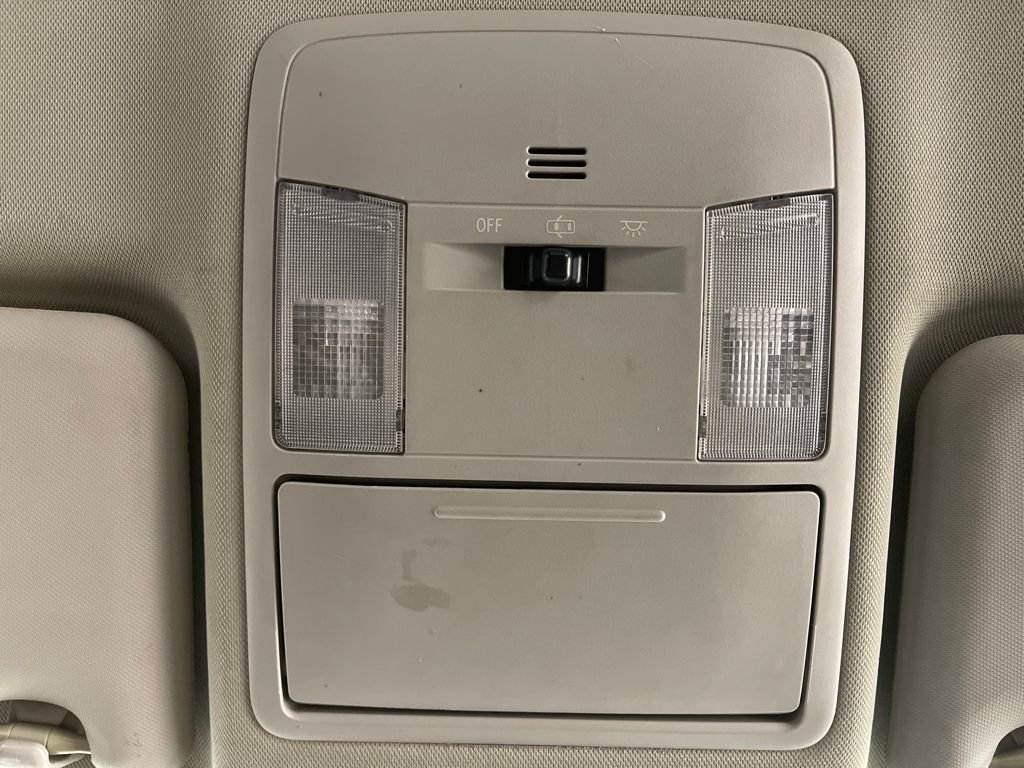 Used 2016 Toyota RAV4 LE image 28