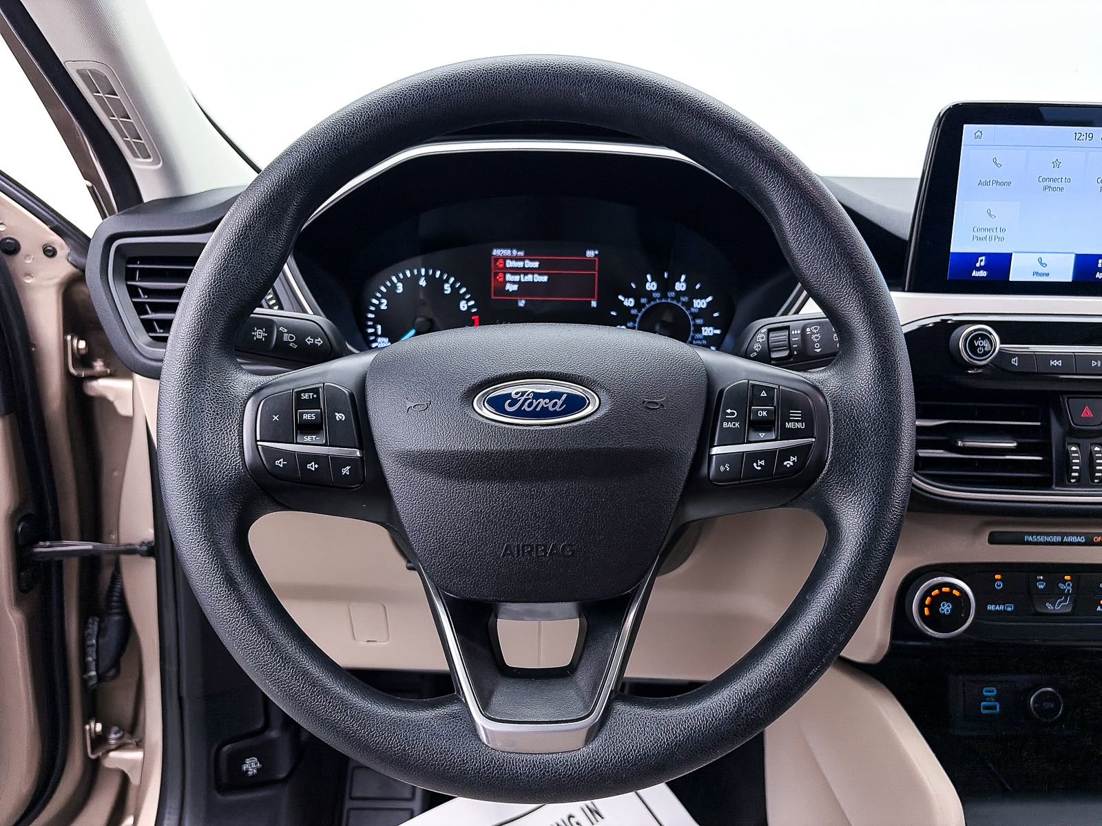 Used 2021 Ford Escape SE image 30