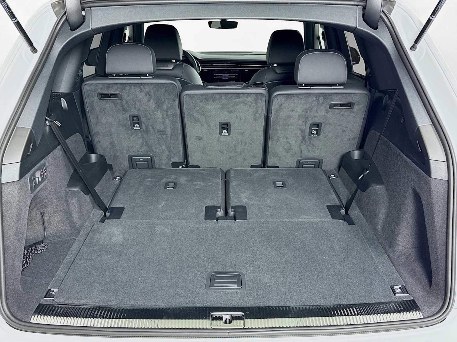 Used 2025 Audi Q7 3.0T Premium Plus w/ Premium Plus Package image 27