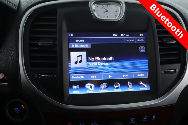 Used 2014 Chrysler 300 Base image 4