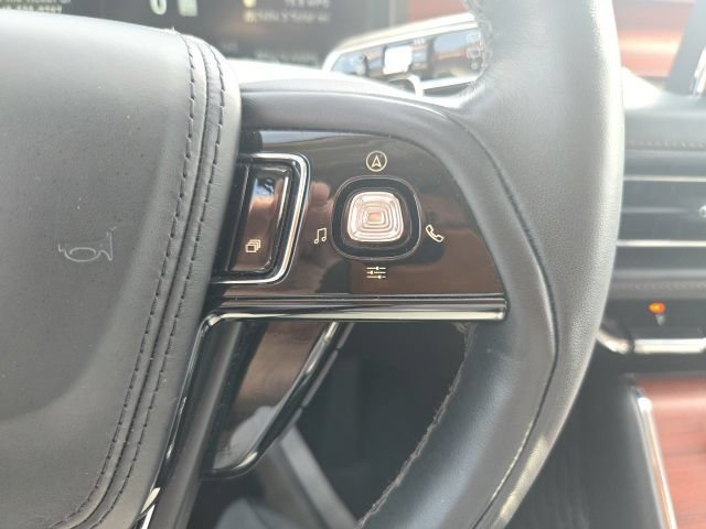 Certified 2023 Lincoln Aviator Reserve w/ Jet Package AWD/4WD image 36