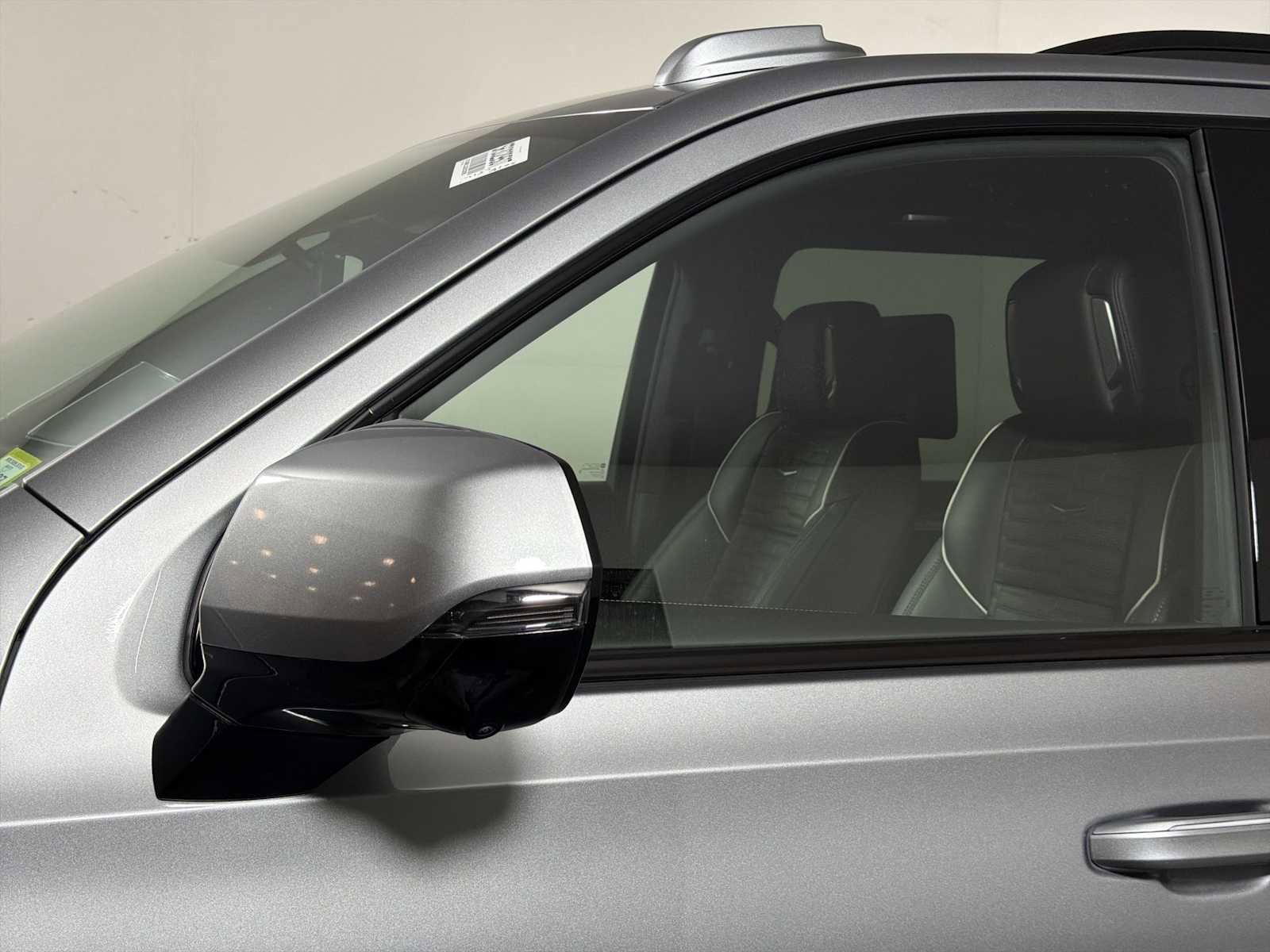 Used 2025 Cadillac Escalade ESV Sport Platinum w/ LPO, ONYX Package image 23