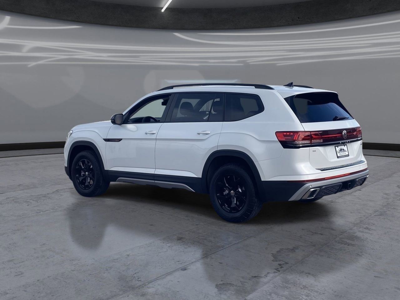 New 2026 Volkswagen Atlas Peak Edition image 4