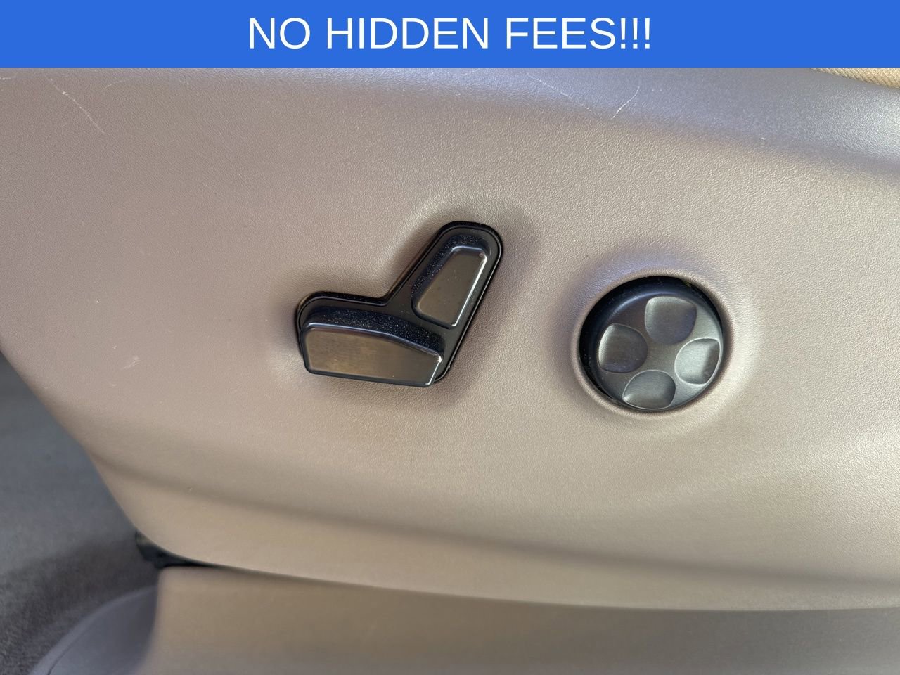 Used 2020 Chrysler Pacifica Touring-L w/ Advanced Safetytec Group FWD image 22