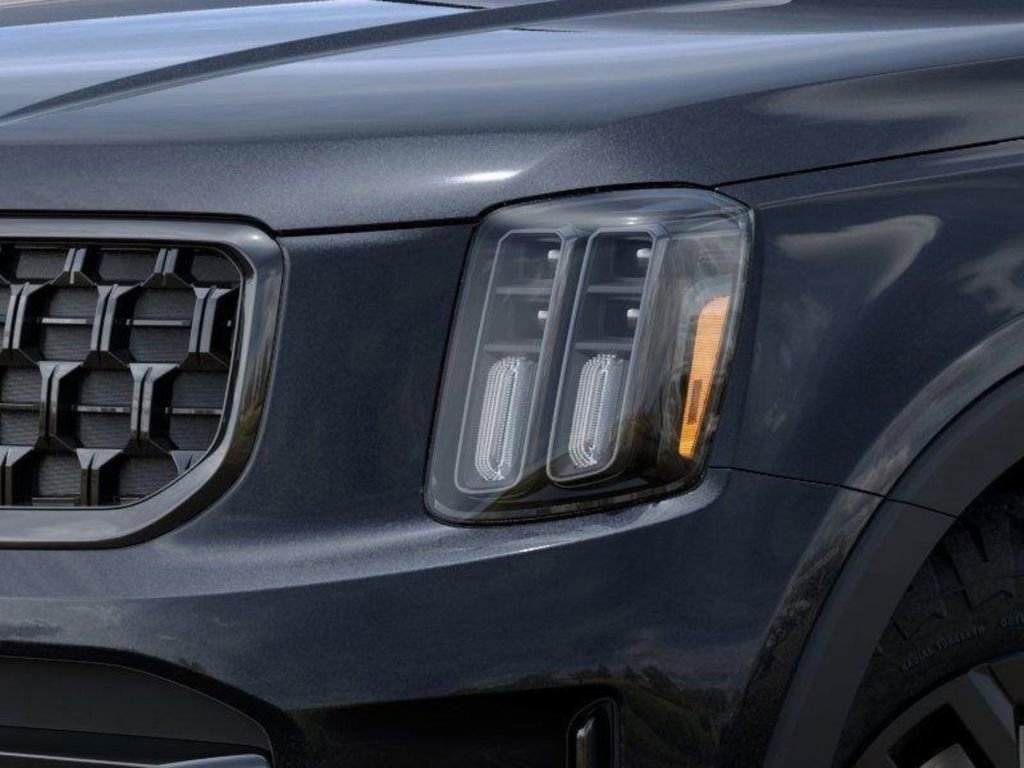 Used 2025 Kia Telluride AWD image 10