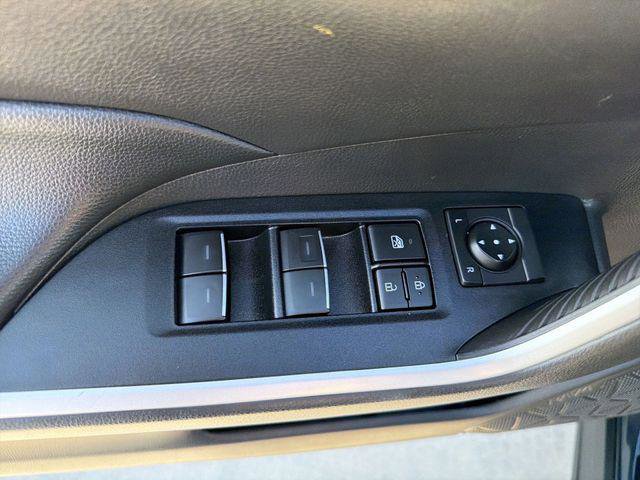 Certified 2025 Toyota RAV4 XLE FWD image 10
