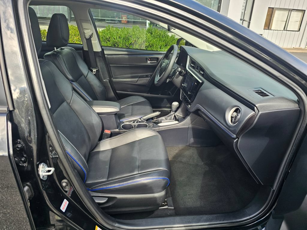Used 2017 Toyota Corolla XSE w/ Carpet Mat Package (TMS) FWD image 11