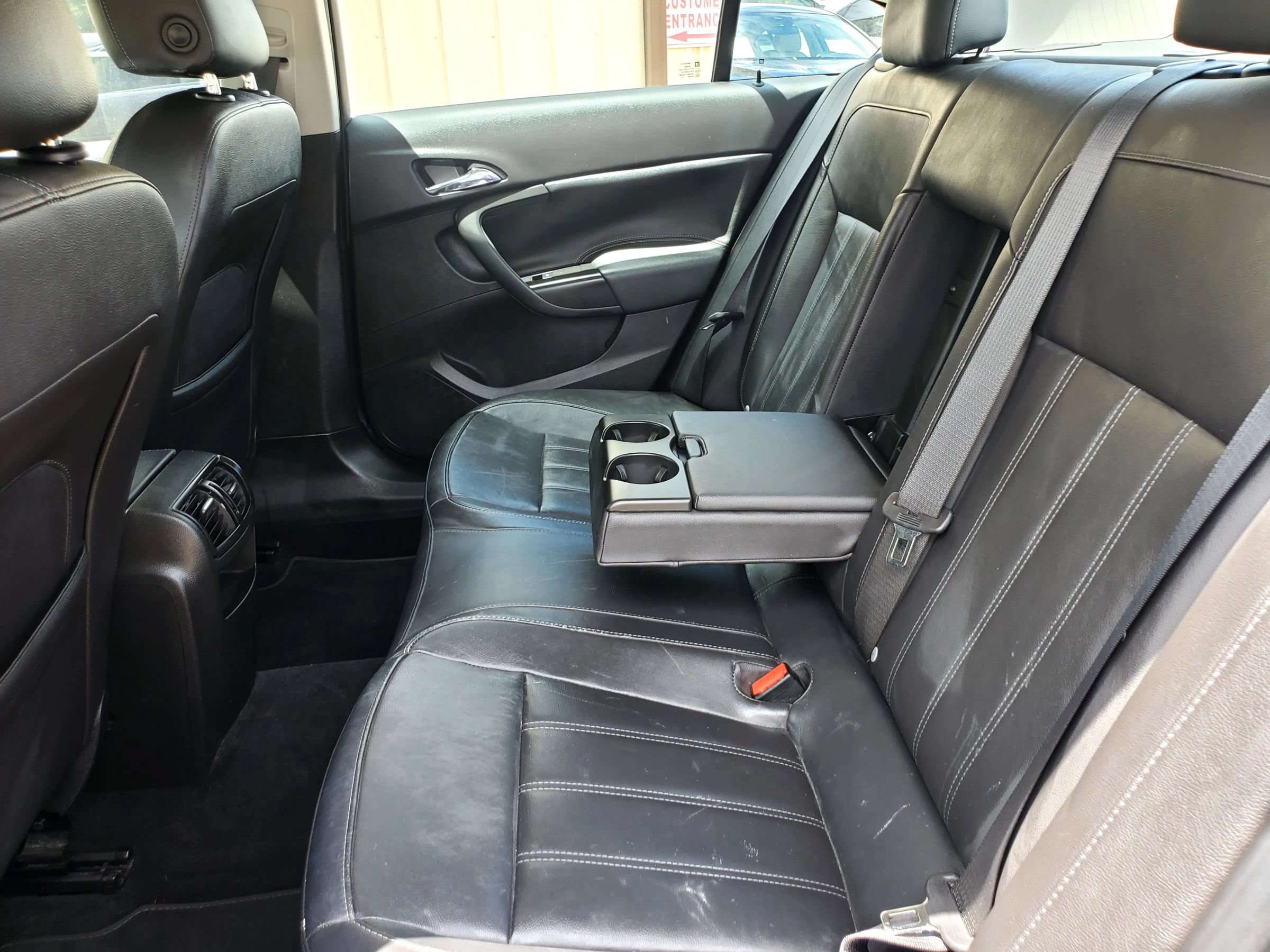 Used 2011 Buick Regal CXL FWD image 32