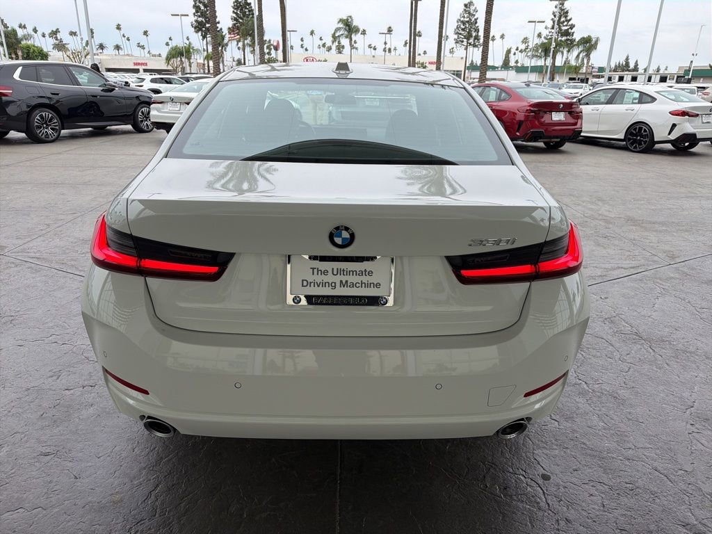 New 2026 BMW 330i Sedan w/ Convenience Package image 4