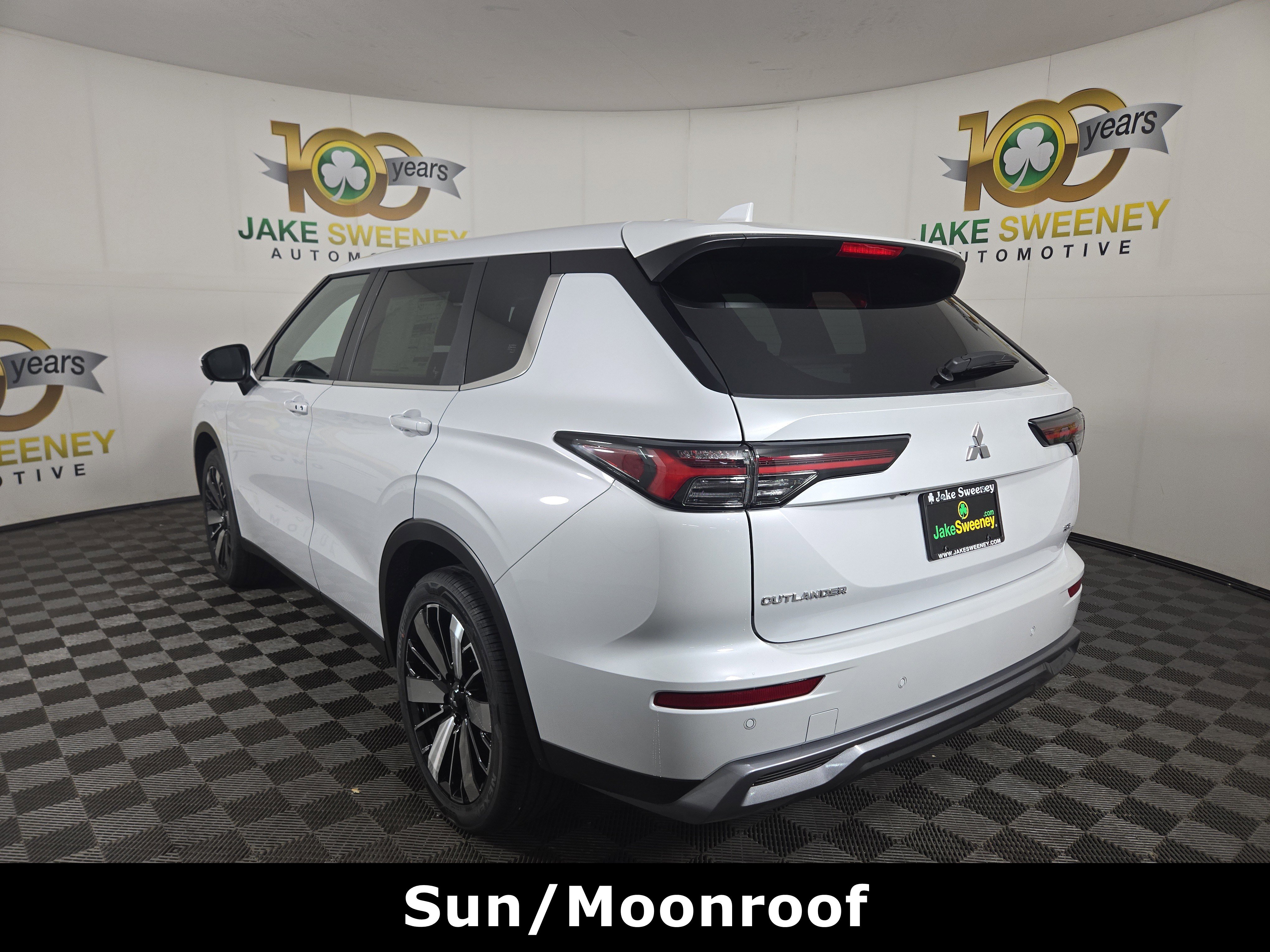 New 2026 Mitsubishi Outlander SE image 5