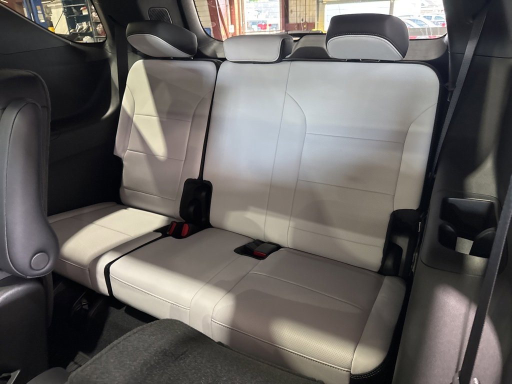 New 2026 Chevrolet Traverse High Country w/ LPO, Floor Liner Package image 42