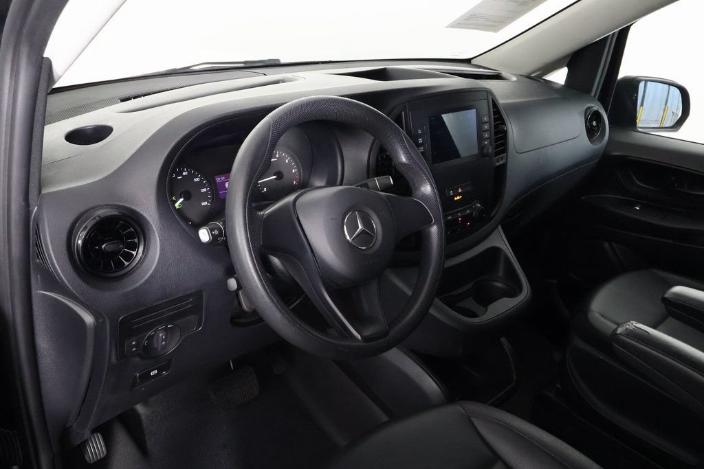 Used 2022 Mercedes-Benz Metris Passenger image 7