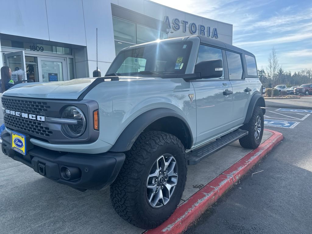 Used 2023 Ford Bronco Badlands image 8