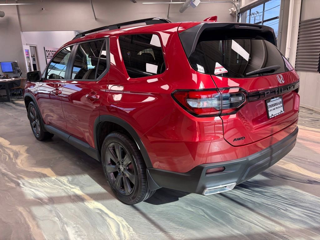 Used 2025 Honda Pilot Sport image 34