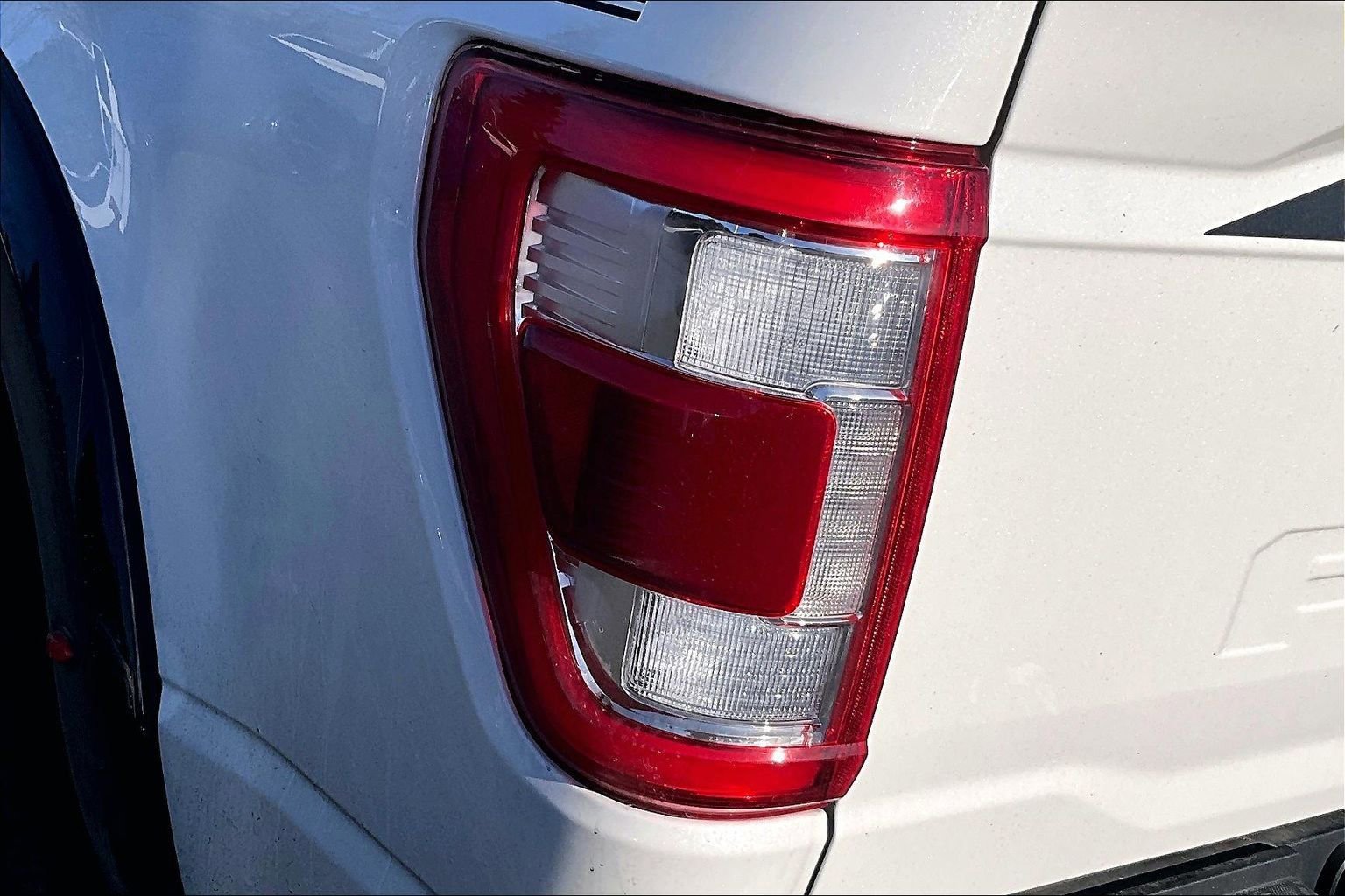 Used 2022 Ford F150 Lariat w/ Equipment Group 502A High image 23