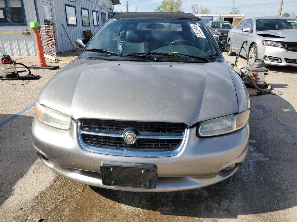 Used 1998 Chrysler Sebring JXI image 2