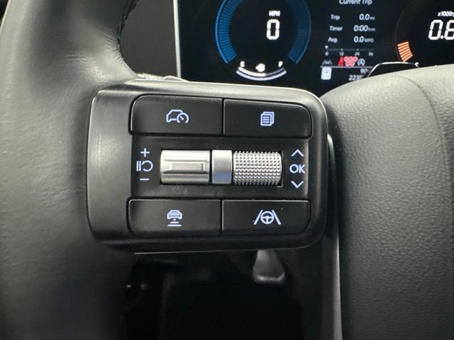 Used 2026 Hyundai Santa Fe SEL FWD image 12