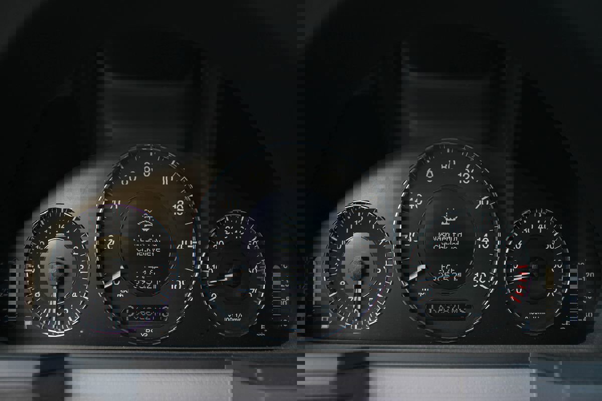 Used 2004 Mercedes-Benz E 320 Sedan image 25