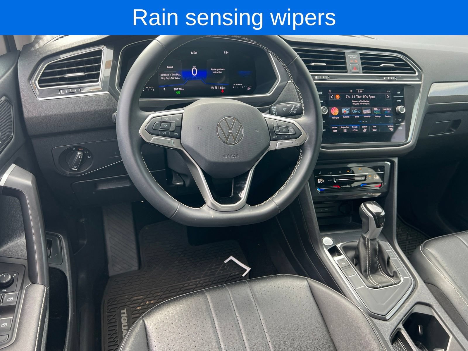 Certified 2024 Volkswagen Tiguan SE FWD image 14