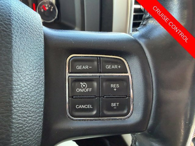 Used 2020 RAM 1500 Classic SLT w/ Luxury Group RWD image 33