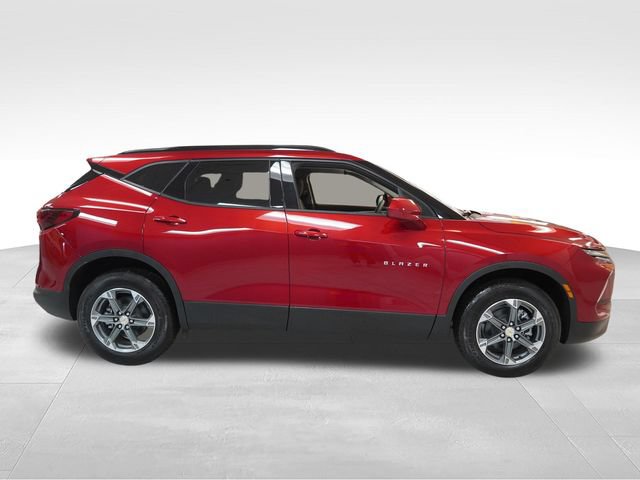 New 2026 Chevrolet Blazer LT w/ Convenience Package AWD/4WD image 16