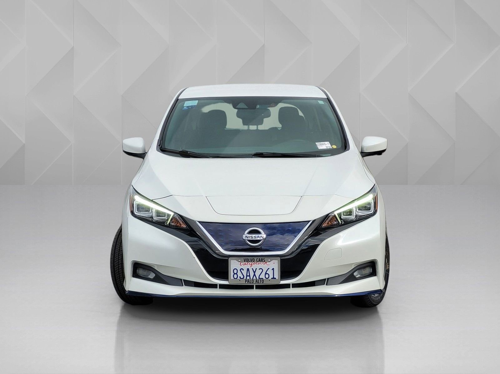 Used 2020 Nissan Leaf SV Plus w/ SV Plus Technology Package image 2