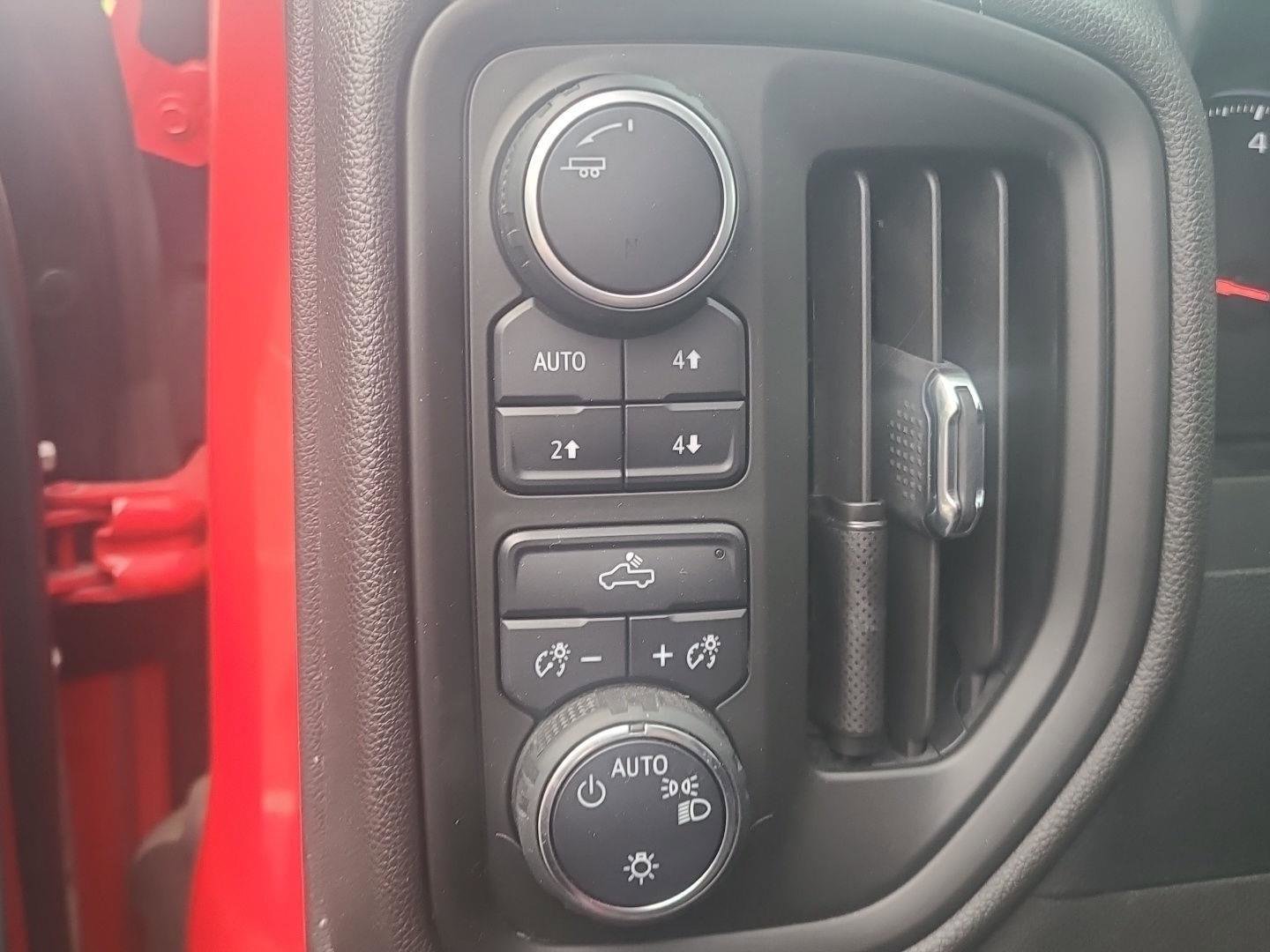 Used 2022 Chevrolet Silverado 1500 Custom Trail Boss image 17