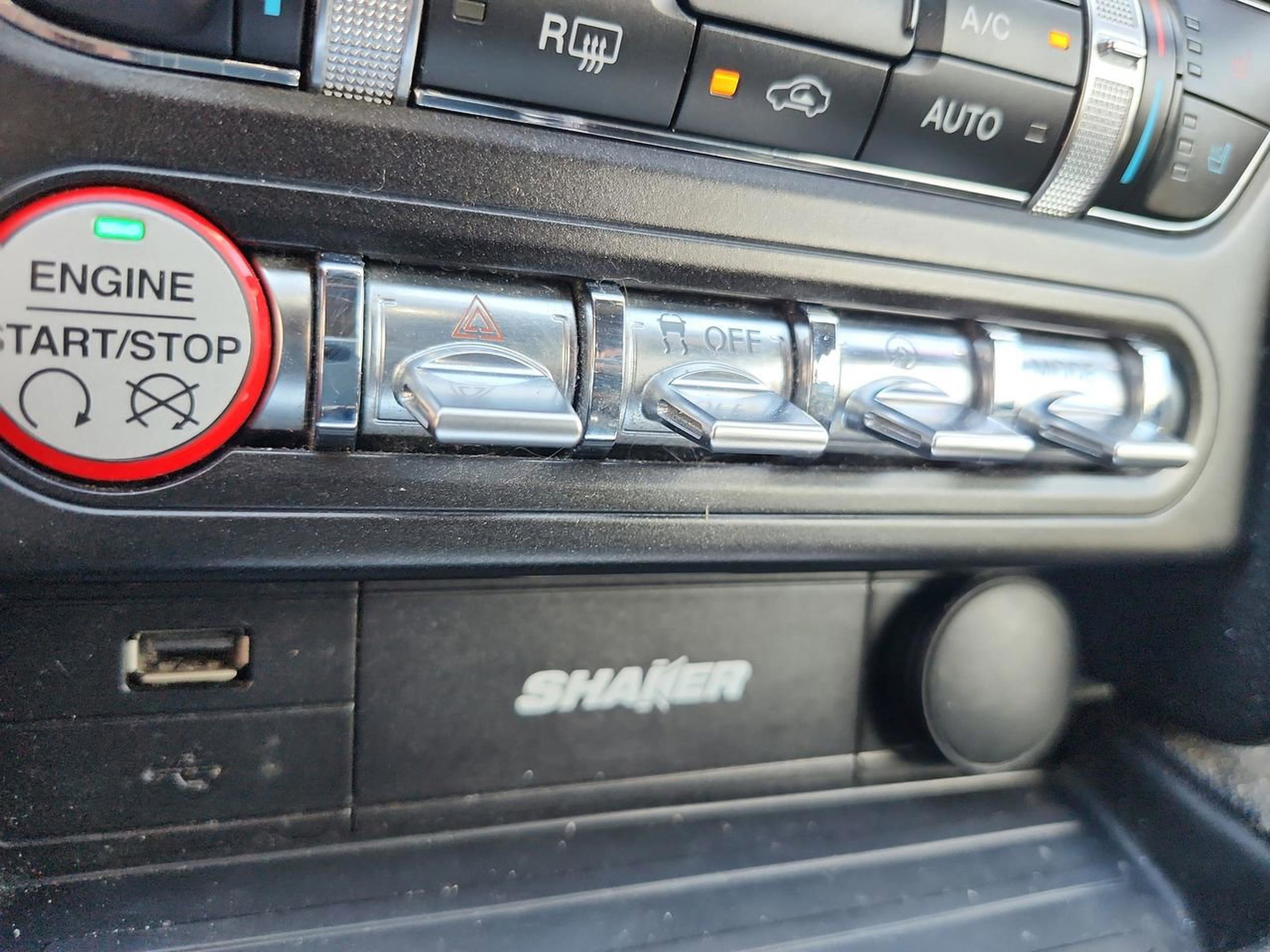 Used 2016 Ford Mustang GT Premium w/ Equipment Group 401A image 31