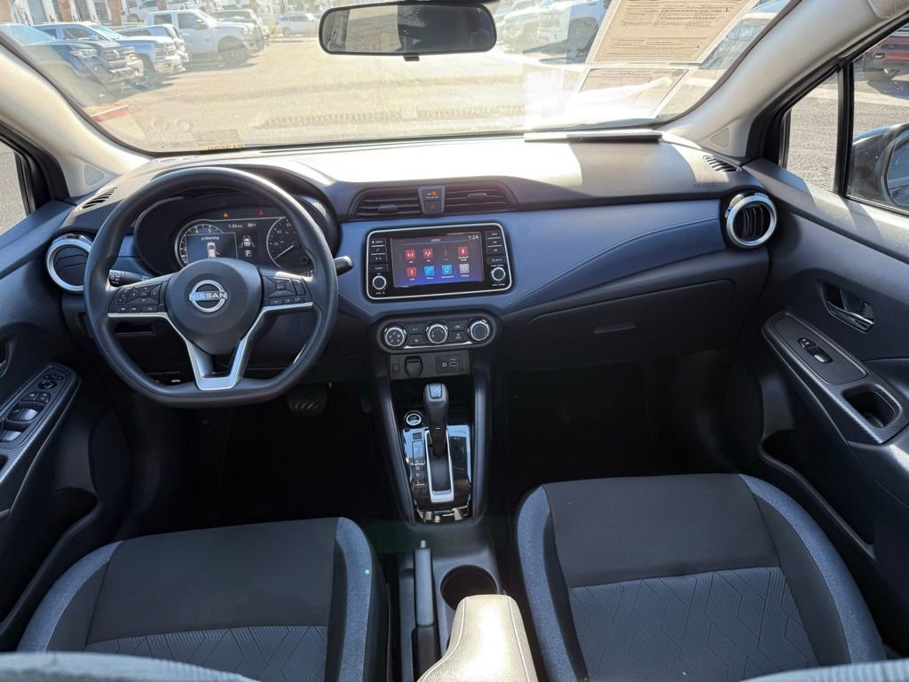 Used 2023 Nissan Versa SV image 16