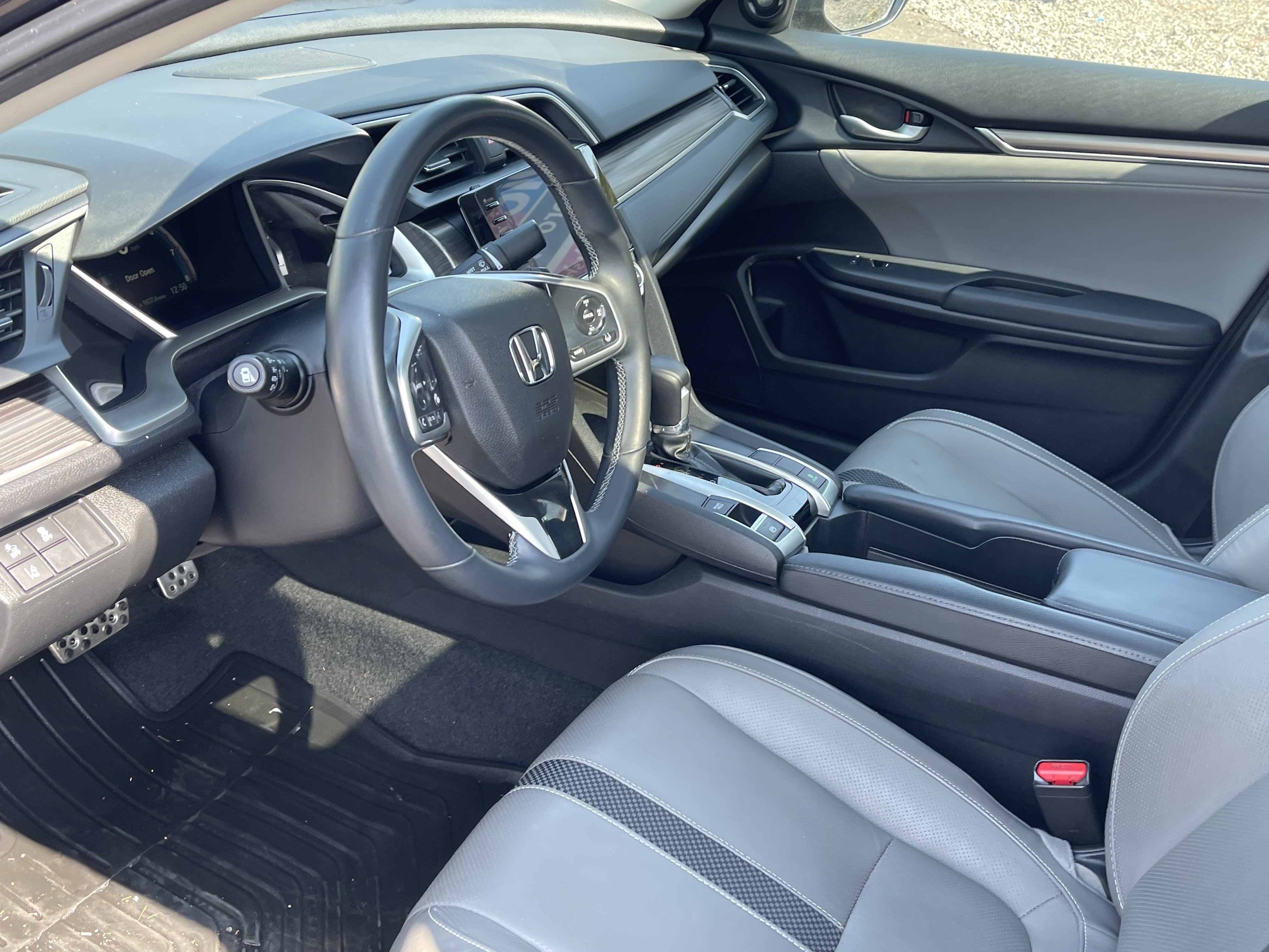 Used 2020 Honda Civic Touring image 10