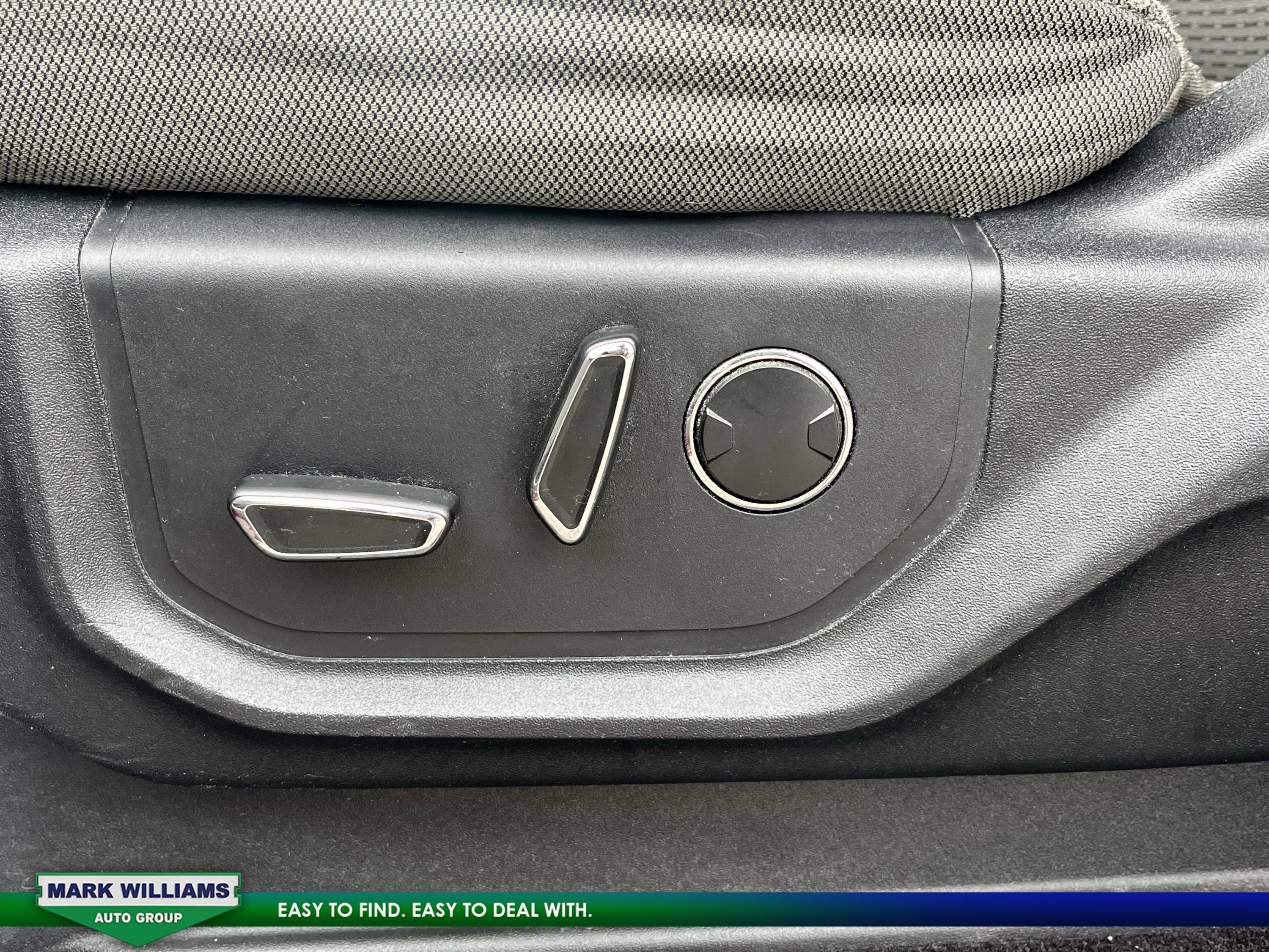 Used 2016 Ford F150 XLT w/ Equipment Group 302A Luxury image 12