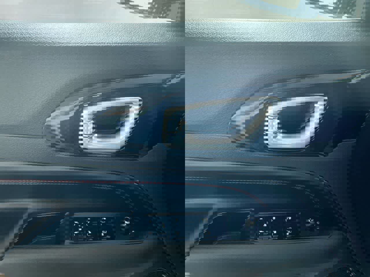 Used 2023 Jeep Compass Trailhawk image 19