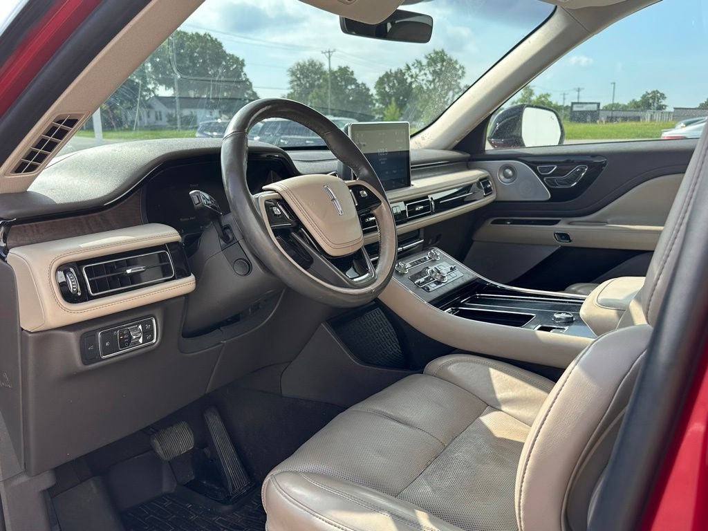 Used 2021 Lincoln Aviator Reserve w/ Equipment Group 201A AWD/4WD image 11