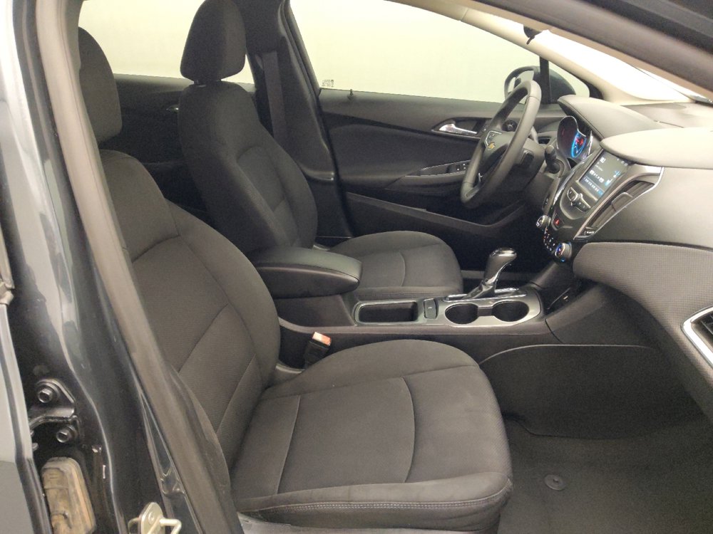 Used 2017 Chevrolet Cruze LT w/ Convenience Package image 21