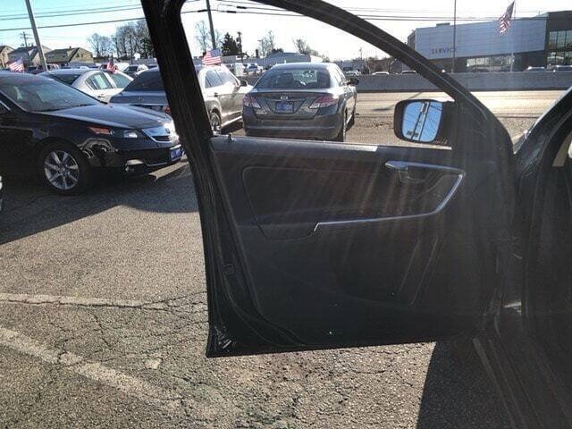 Used 2013 Volvo XC60 3.2 AWD/4WD image 16