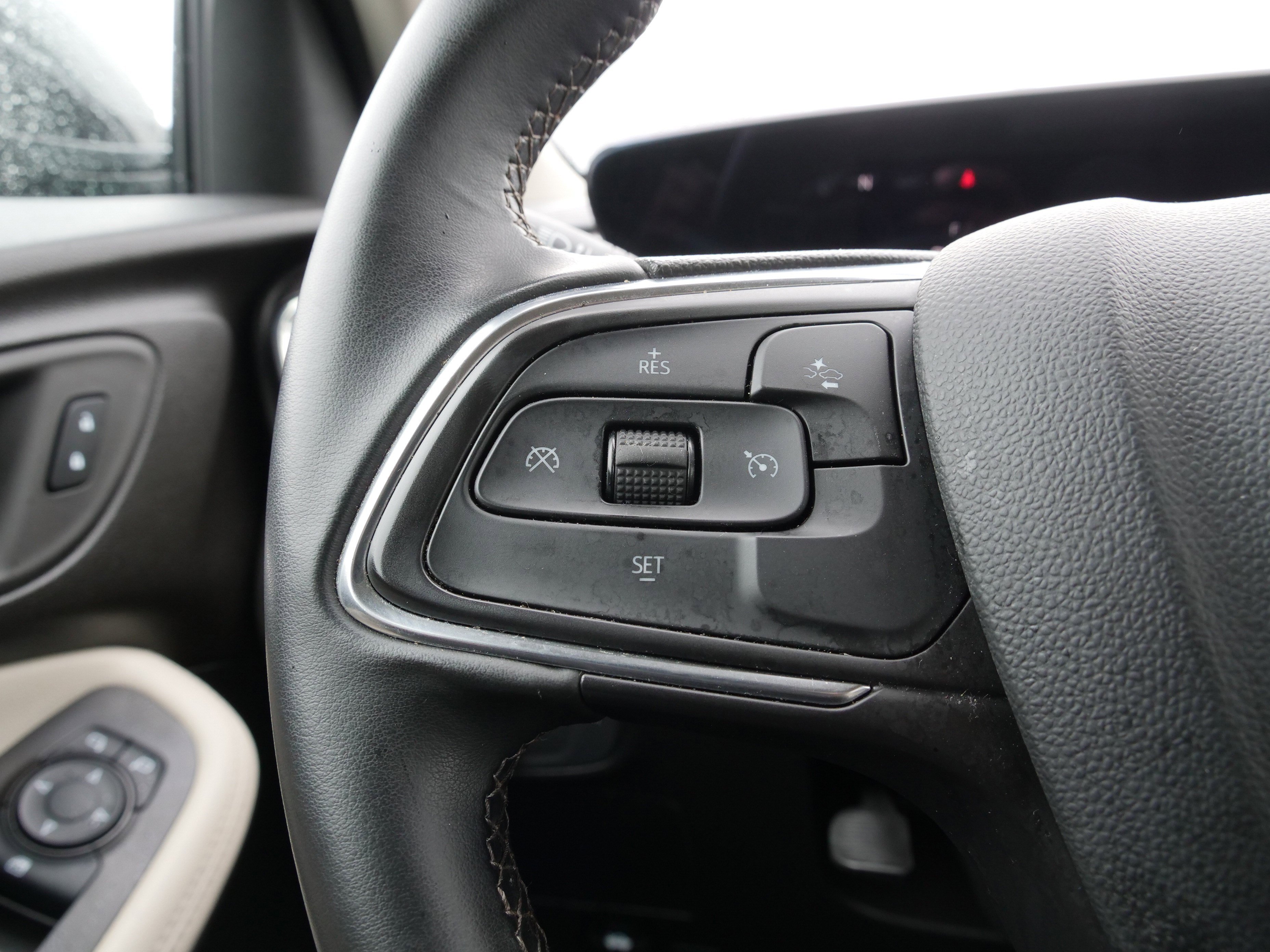 Used 2024 Buick Encore GX Preferred image 21