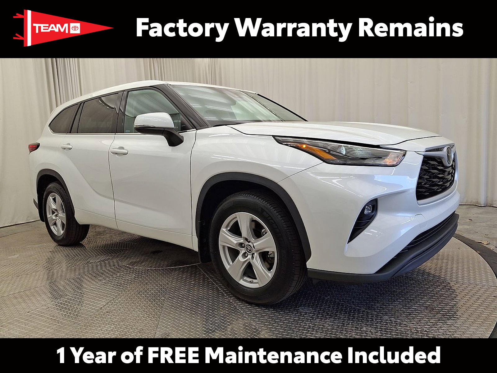 Used 2022 Toyota Highlander LE AWD/4WD image 1