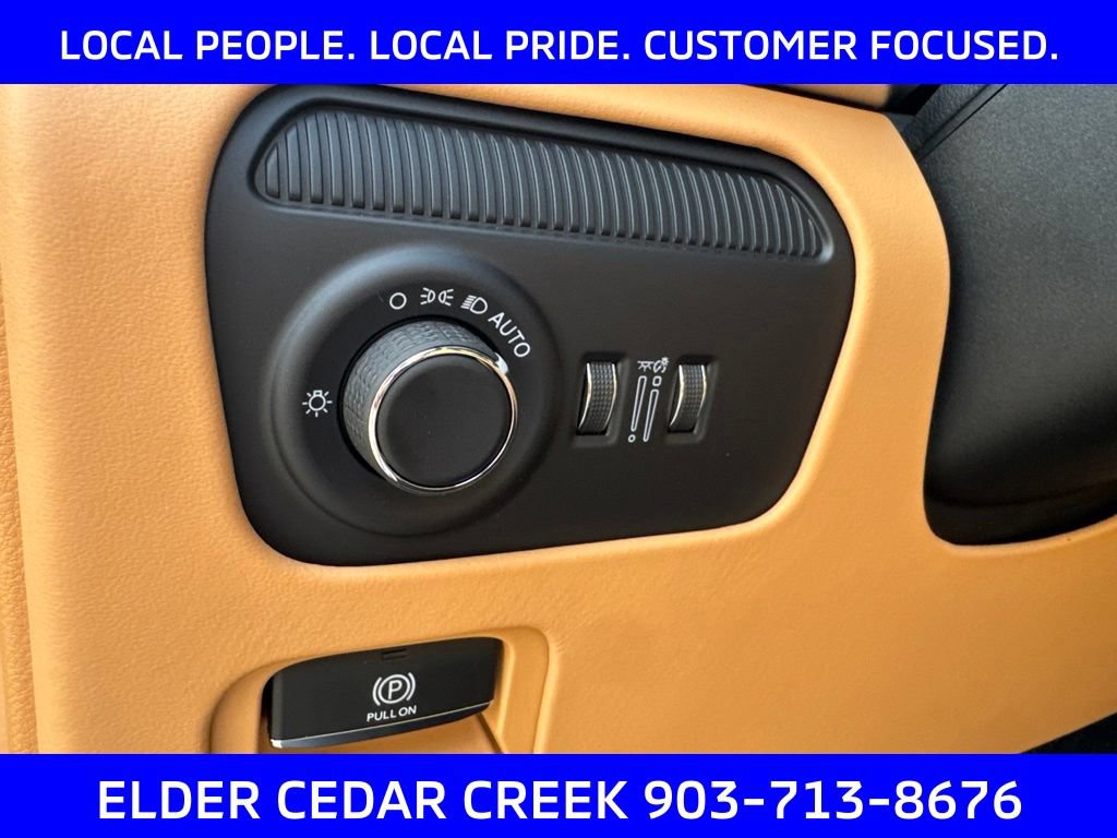 New 2026 Jeep Grand Wagoneer L Summit AWD/4WD image 16