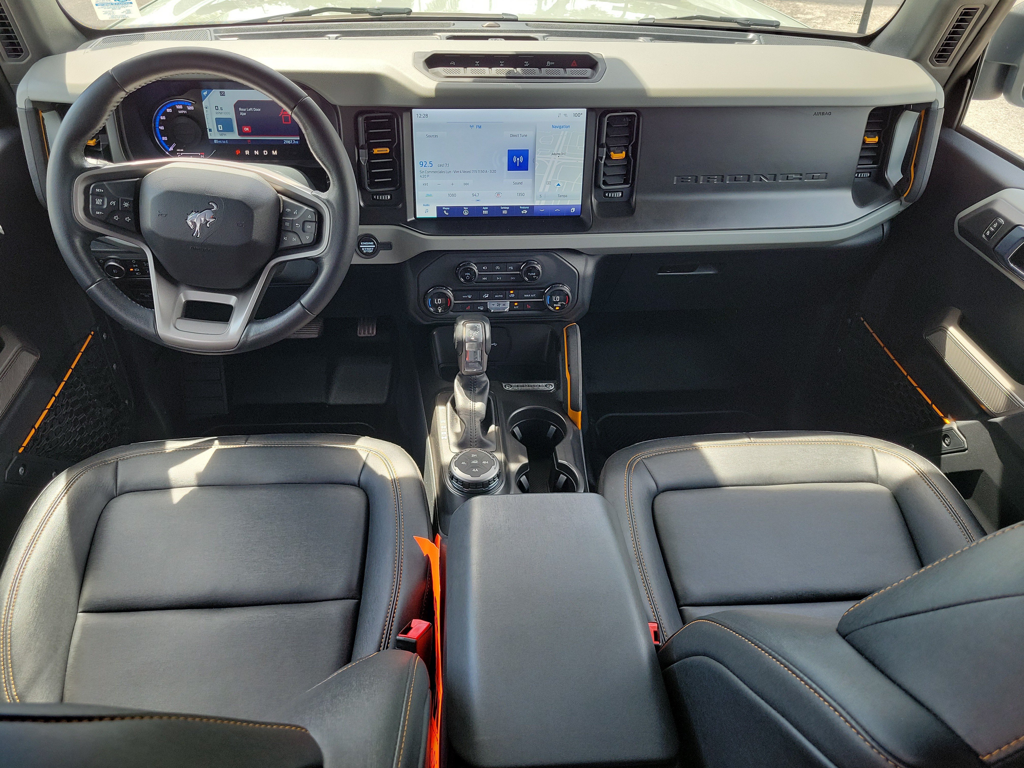 Used 2023 Ford Bronco Badlands w/ Sasquatch Package AWD/4WD image 14