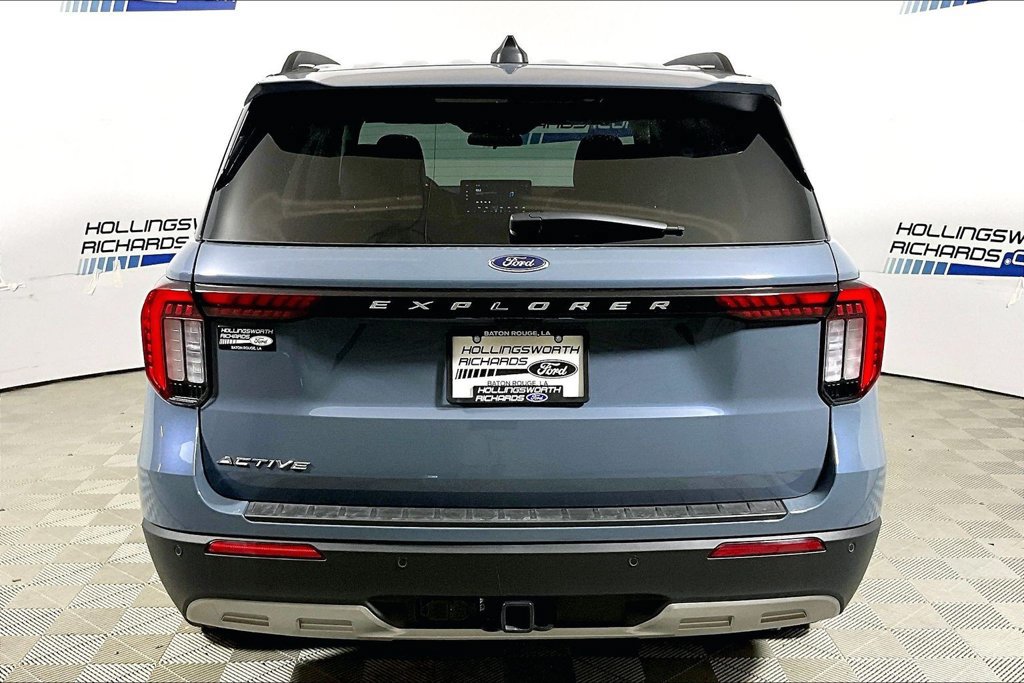 New 2026 Ford Explorer Active w/ Active Comfort Package RWD image 4