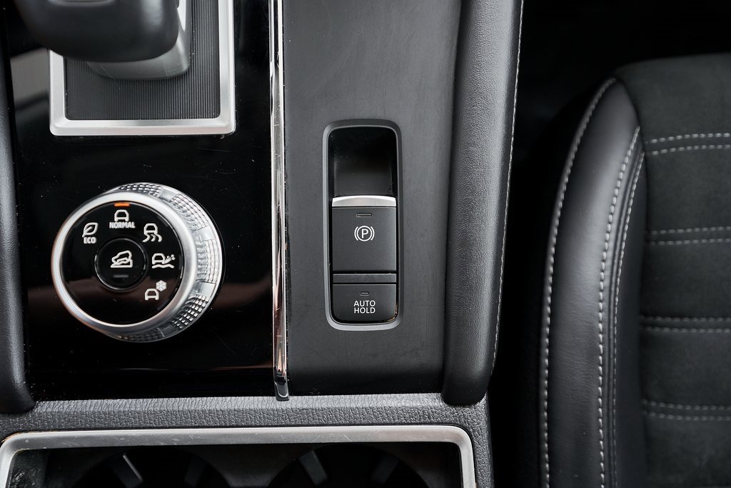 Used 2024 Mitsubishi Outlander SE image 48