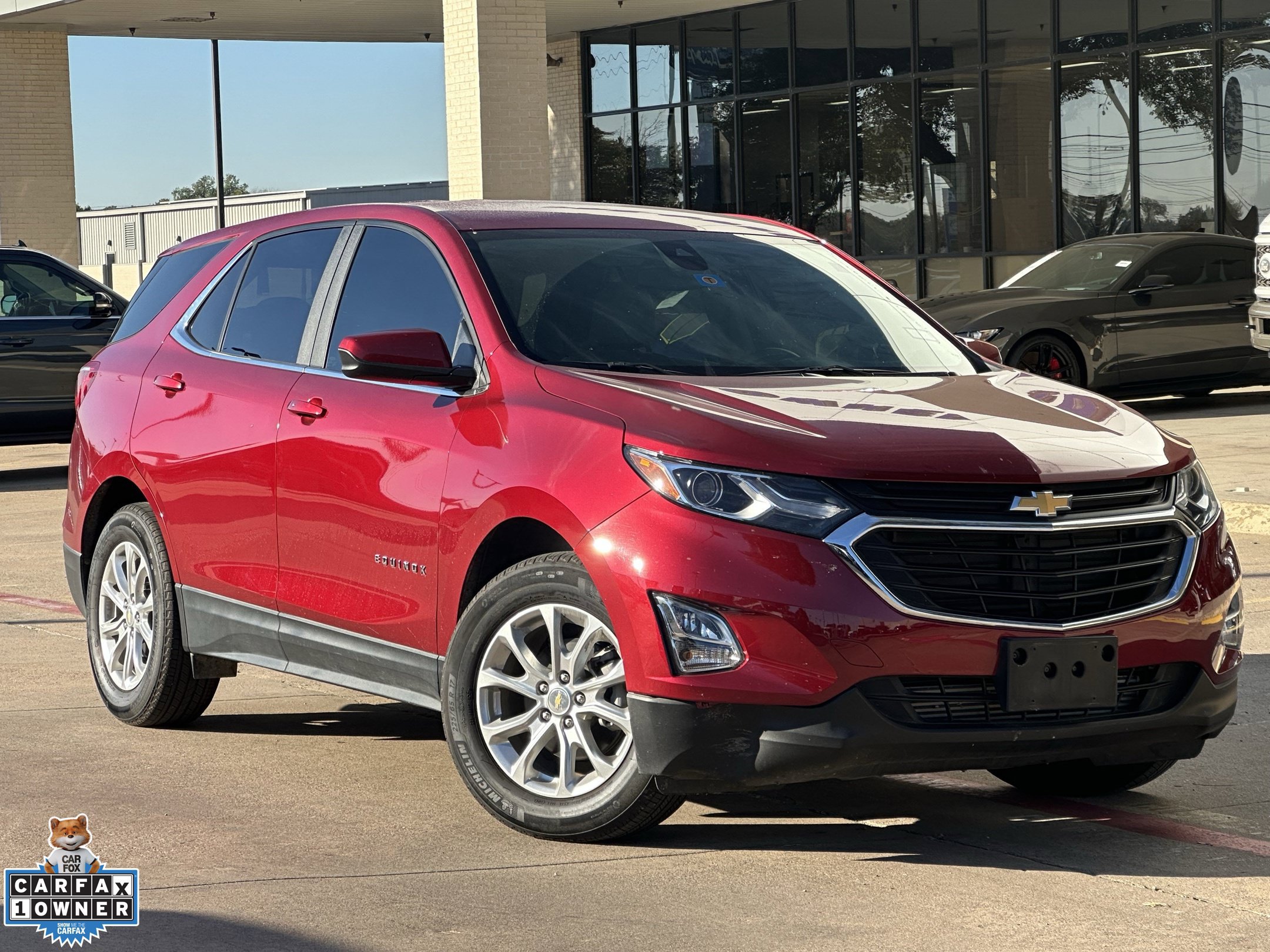 Used 2021 Chevrolet Equinox LT FWD image 2