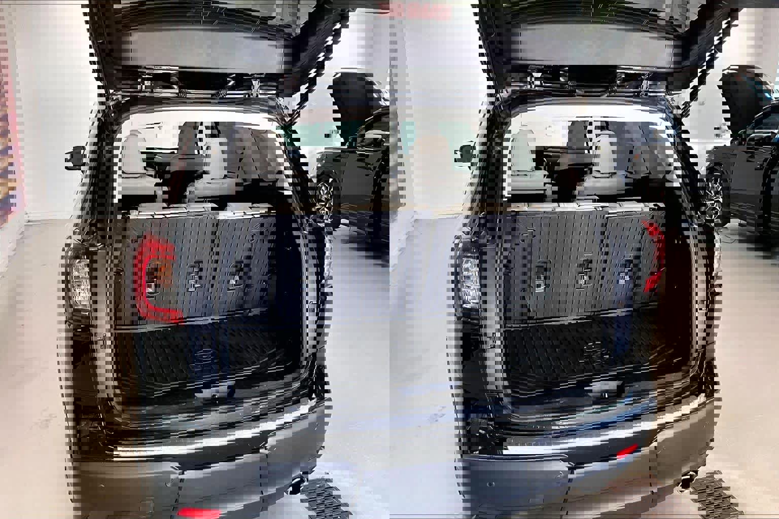 Used 2020 Subaru Ascent Limited w/ Technology Package AWD/4WD image 16