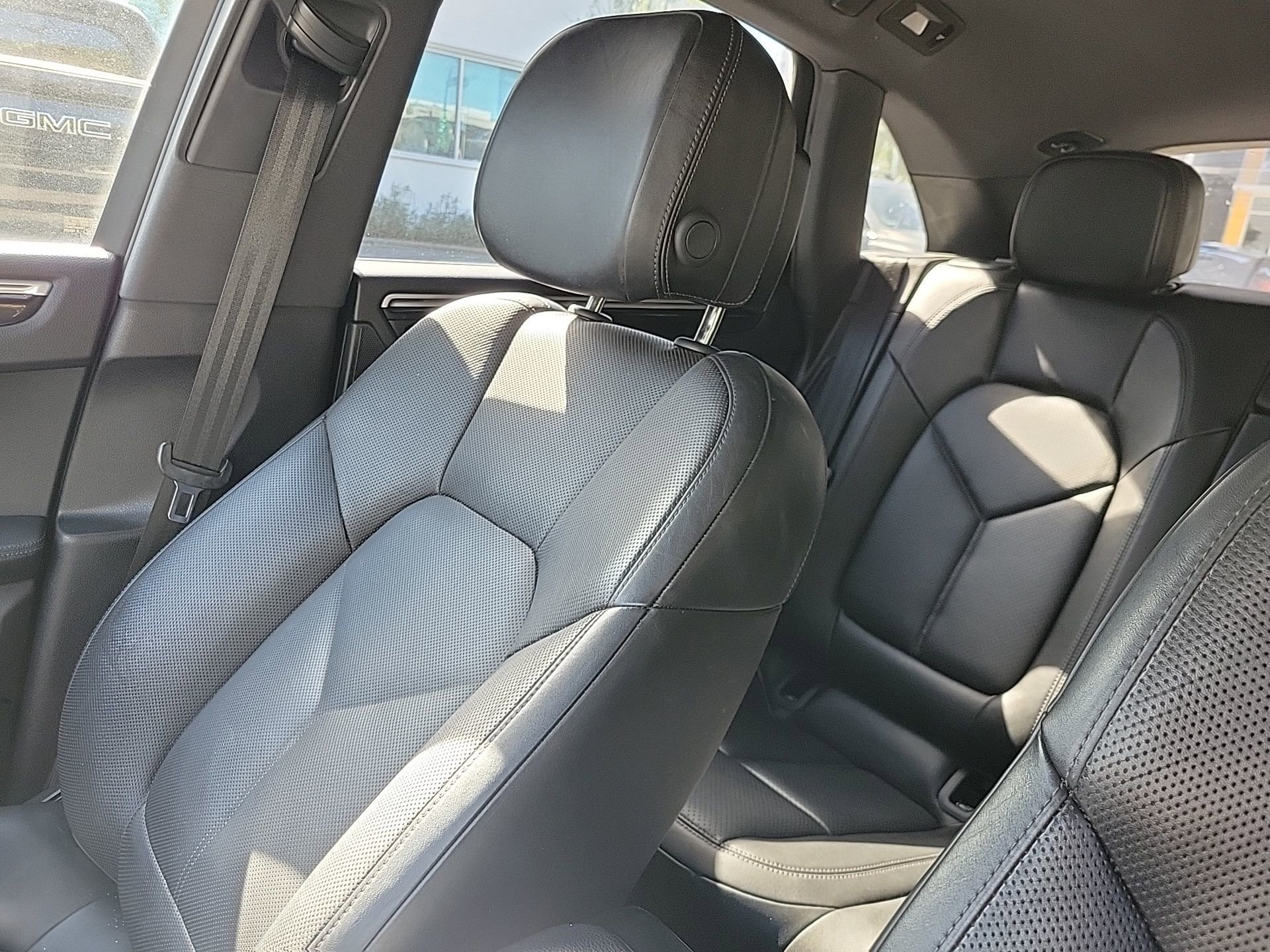 Used 2018 Porsche Macan S image 27