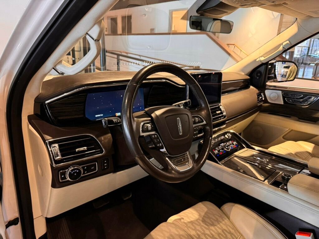 Used 2019 Lincoln Navigator L Black Label image 9