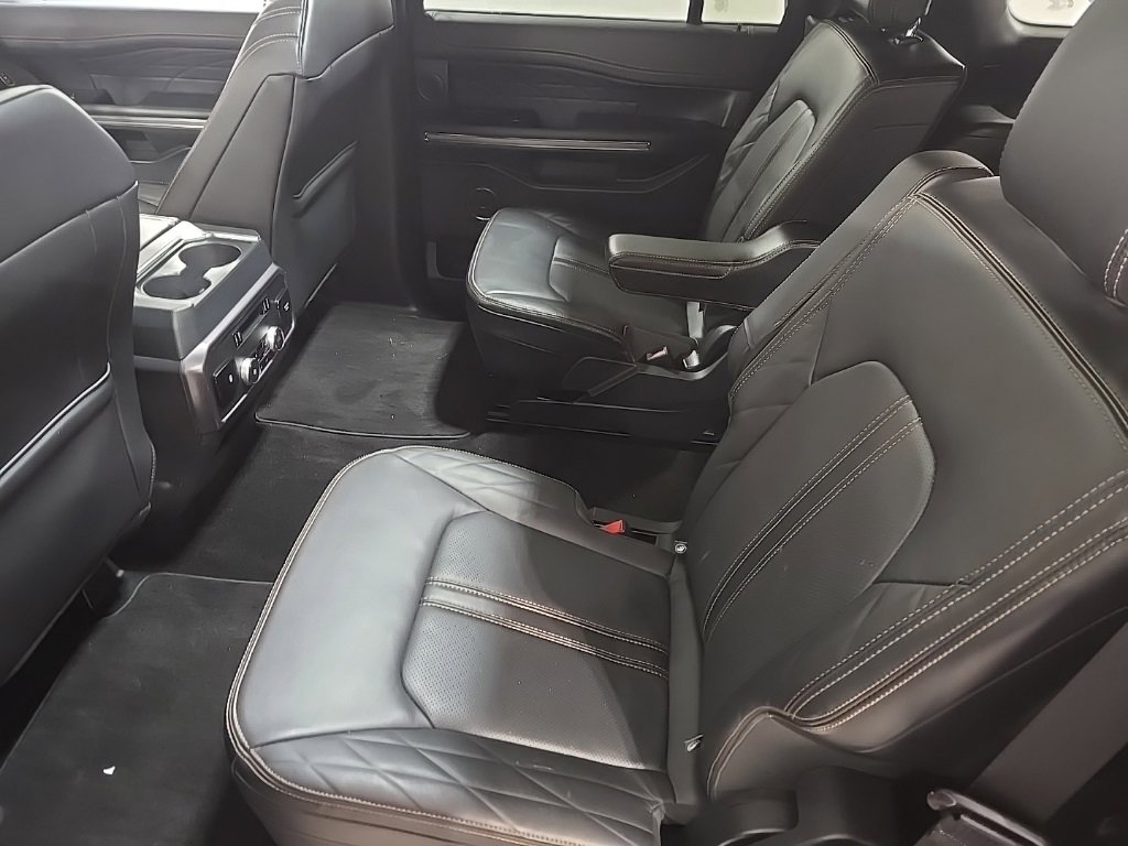 Used 2023 Ford Expedition Platinum image 20