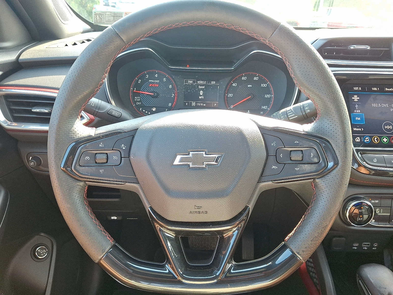 Used 2021 Chevrolet TrailBlazer RS w/ Sun and Liftgate Package AWD/4WD image 18