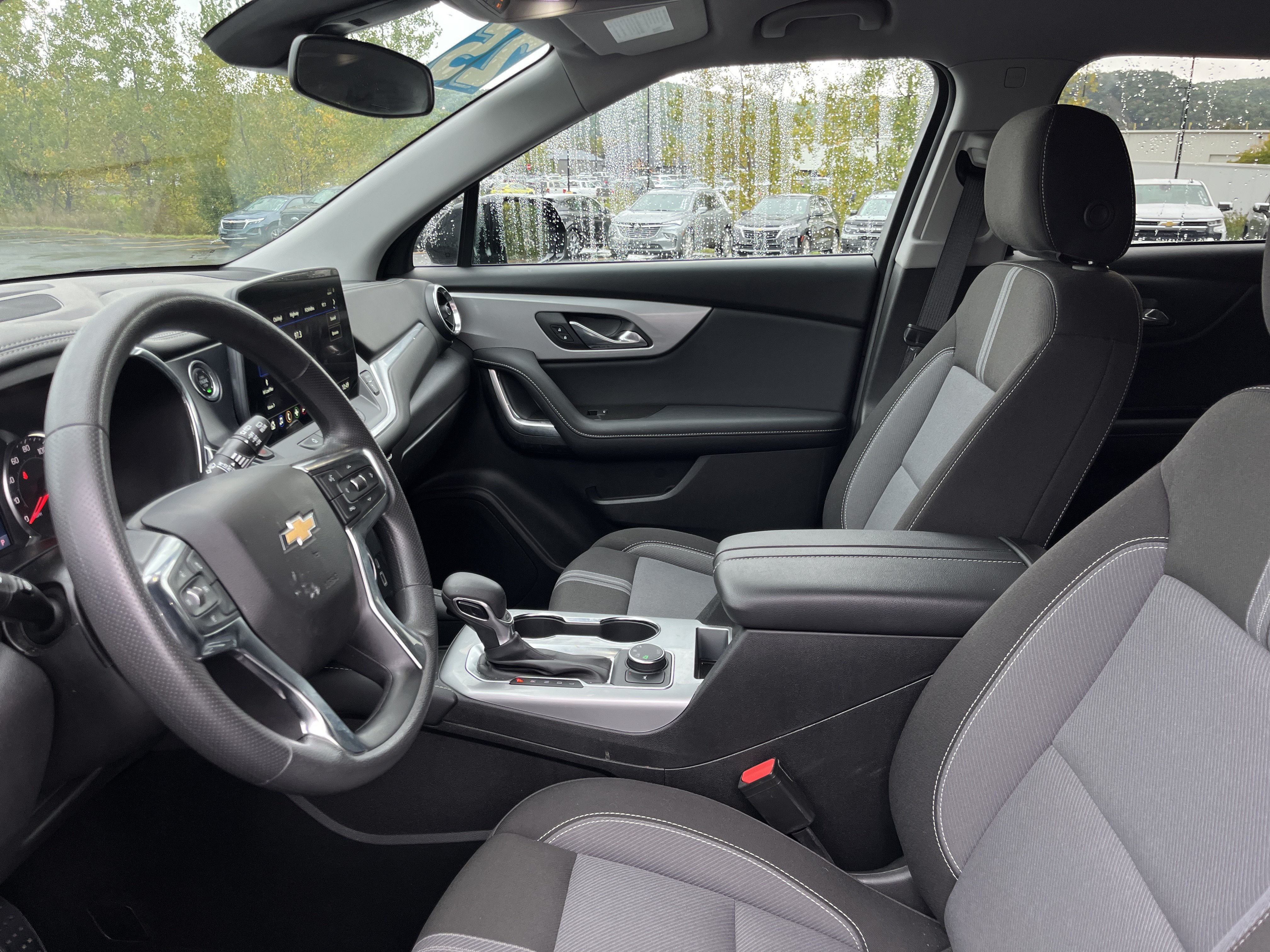 Used 2025 Chevrolet Blazer LT AWD/4WD image 15