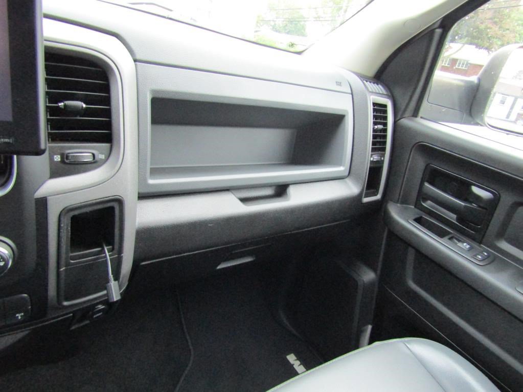 Used 2018 RAM 2500 ST AWD/4WD image 9